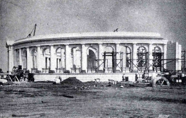 The colonnade, ca. 1916